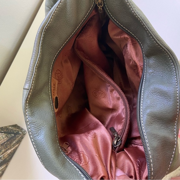 Avorio Made in Italy Genuine Leather Handbag - Picture 12 of 14